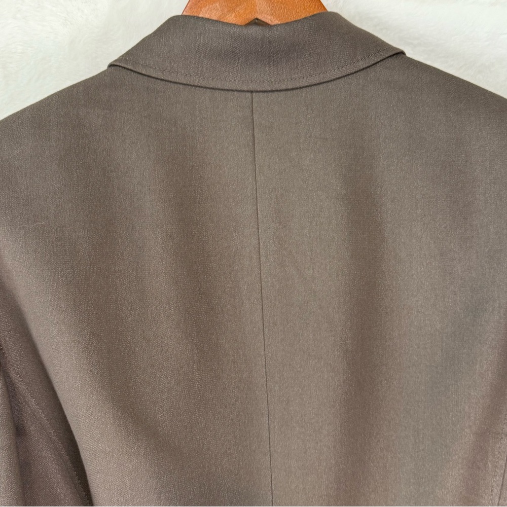 T Tahari Dark Brown Two-Piece Belted Blazer Suit - Picture 9 of 16